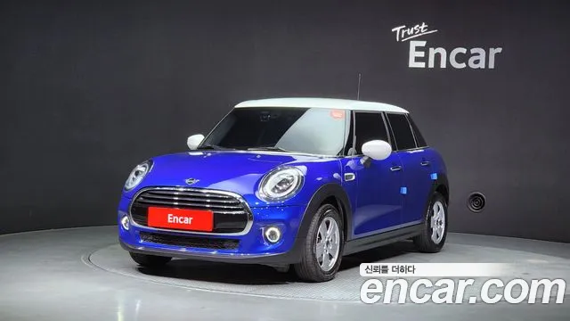 MINI Cooper 5 Base 3