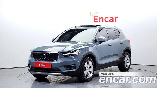 Volvo XC40 T4