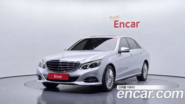 Mercedes-Benz E- W212 E300