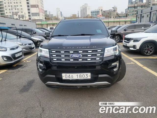 Ford Explorer 2.3 Limited 4WD 5