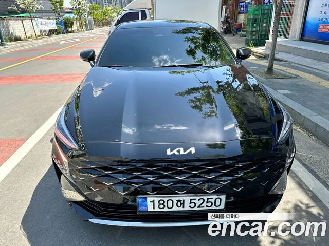 Kia K8 Hybrid Noblesse