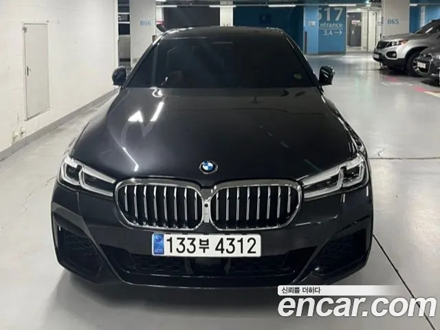 BMW 5 (G30) 520i M