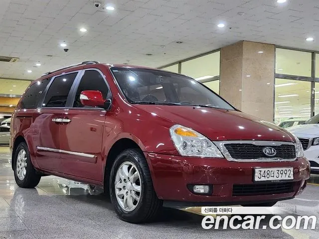 Kia Carnival R Carnival GLX Premium