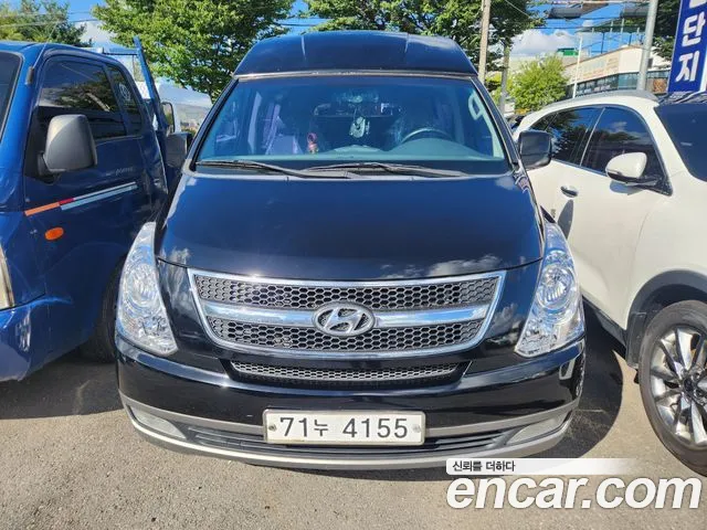 Hyundai Grand Starex /