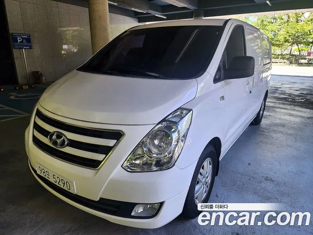 Hyundai Grand Starex 3