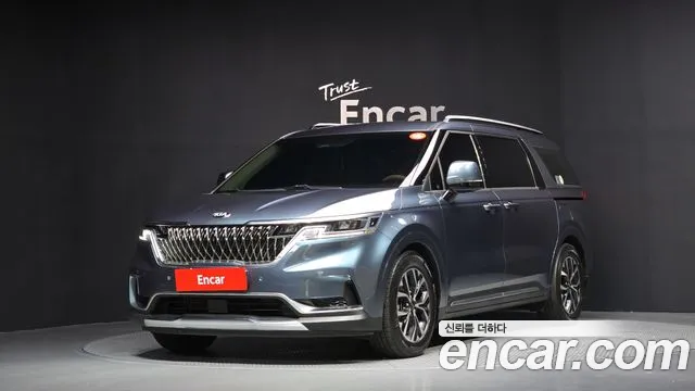 Kia Carnival 4 11 Signature
