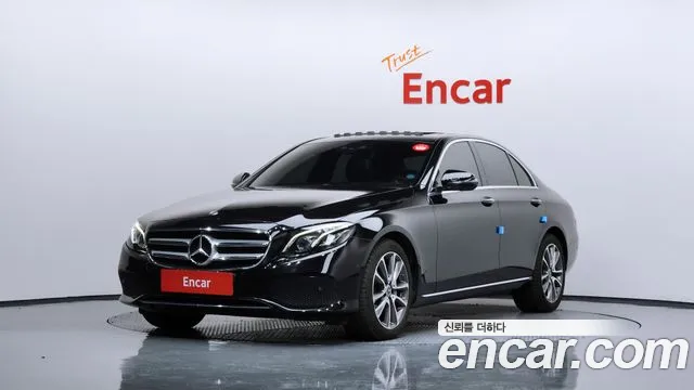 Mercedes-Benz E- W213 E300 4MATIC