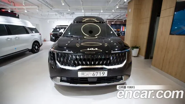 Kia The New Carnival 4 Gasoline 9