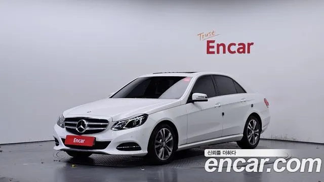 Mercedes-Benz E- W212 E200