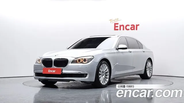 BMW 7 (F01) 740Li