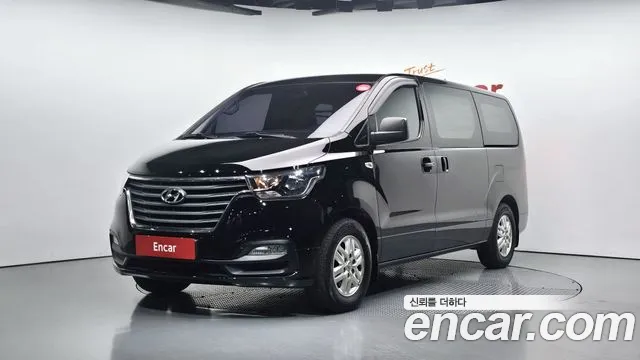 Hyundai The New Grand Starex 3