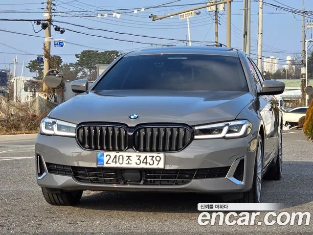 BMW 5 (G30) 530i