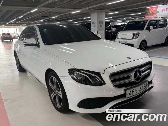 Mercedes-Benz E- W213 E300