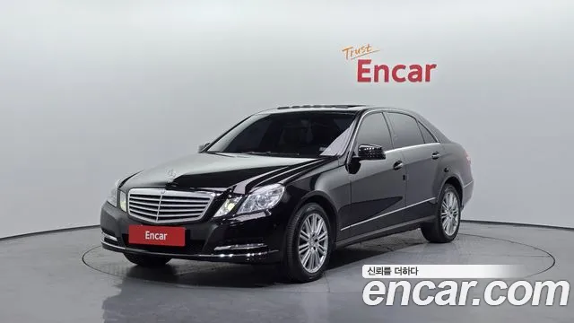 Mercedes-Benz E- W212 E300