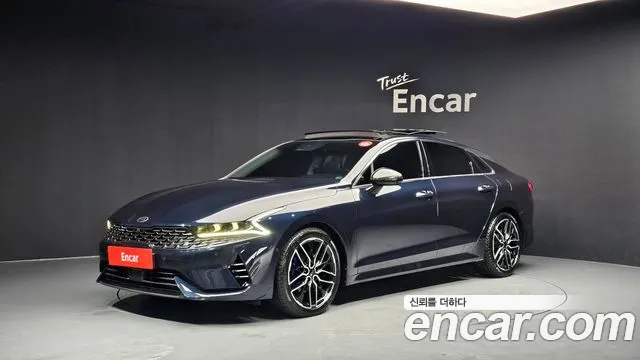 Kia K5 Hybrid 3 Signature