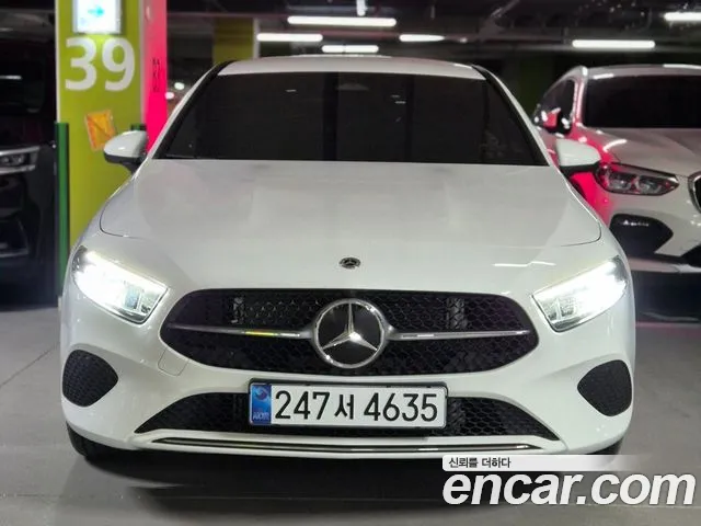 Mercedes-Benz A- W177 A220
