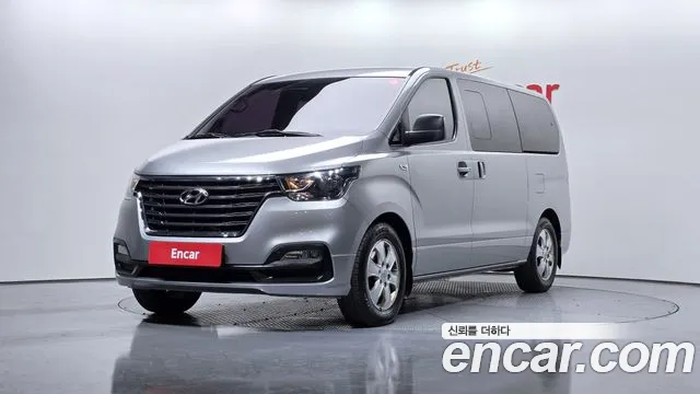 Hyundai The New Grand Starex 12