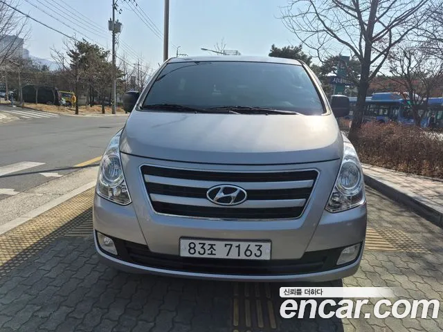 Hyundai Grand Starex 5