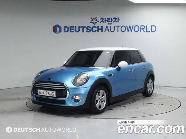 MINI Cooper D 5 Base 3