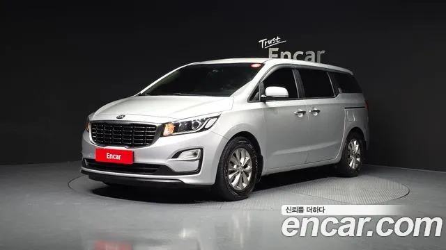 Kia The New Carnival 11