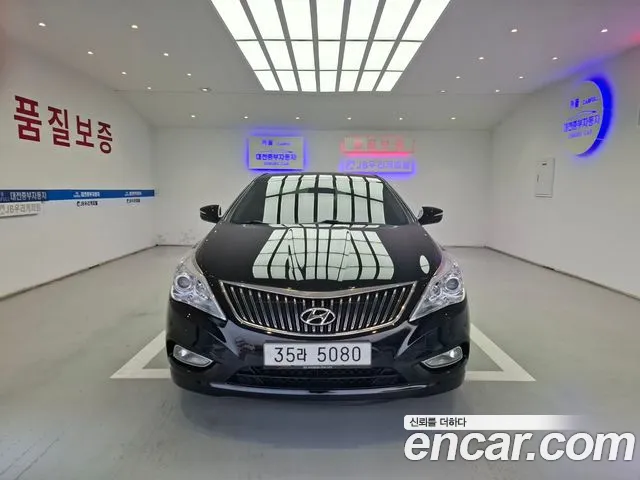 Hyundai Grandeur HG HG240
