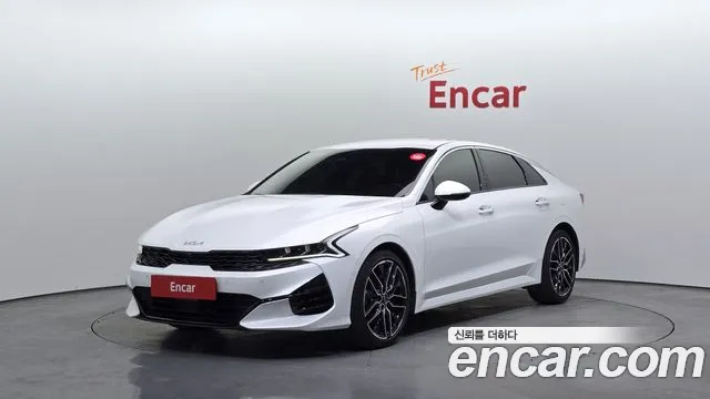 Kia K5 III 1.6 Turbo Signature