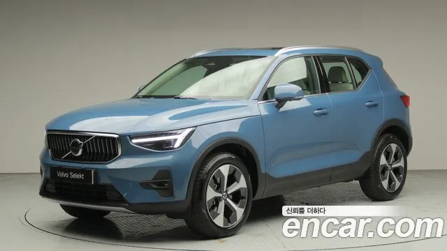 Volvo XC40 B4