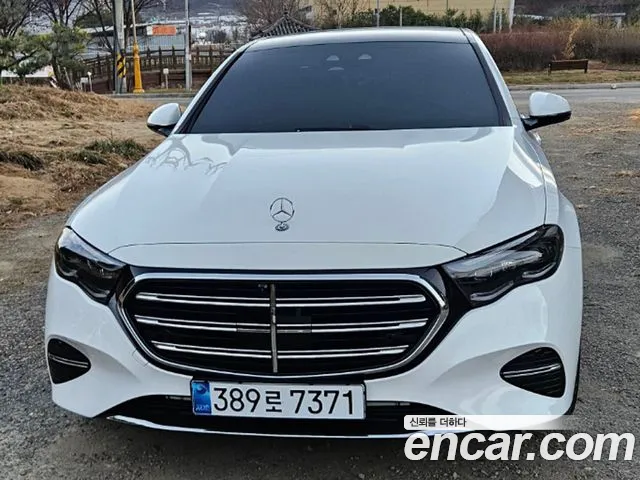 Mercedes-Benz E- W214 E300 4MATIC Exclusive
