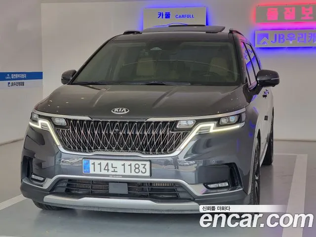 Kia Carnival 4 9 Signature