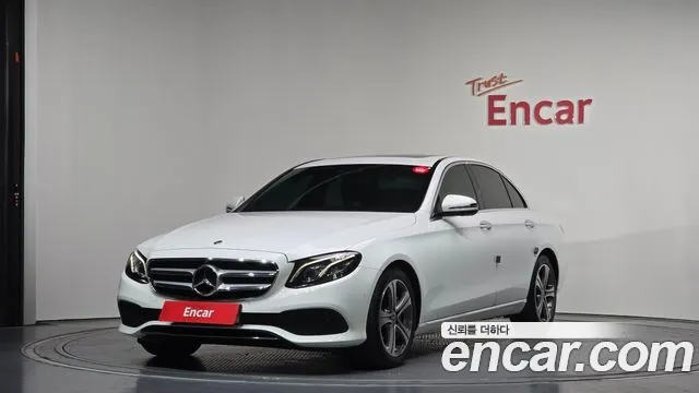 Mercedes-Benz E- W213 E300 4MATIC