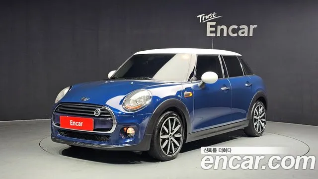 MINI Cooper 5 Base 3