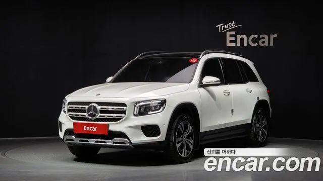 Mercedes-Benz GLB- X247 GLB220
