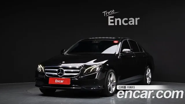 Mercedes-Benz E- W213 E200