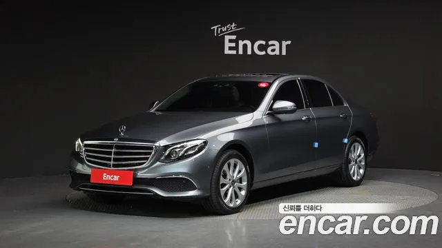 Mercedes-Benz E- W213 E300 4MATIC Exclusive