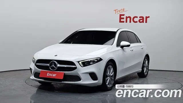 Mercedes-Benz A- W177 A220