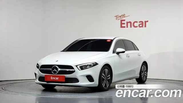 Mercedes-Benz A- W177 A220