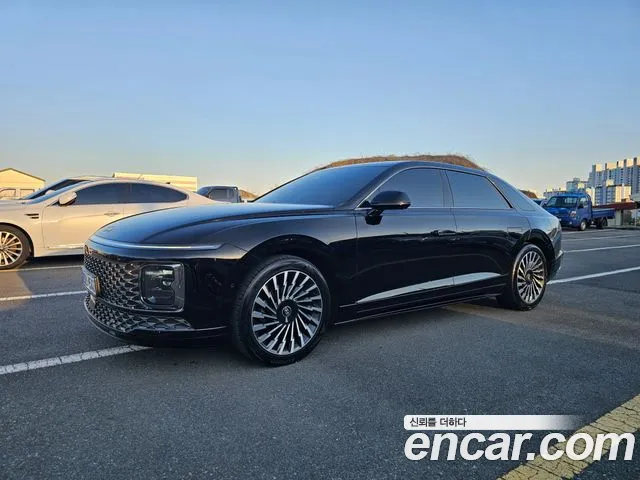 Hyundai Grandeur Hybrid (GN7)