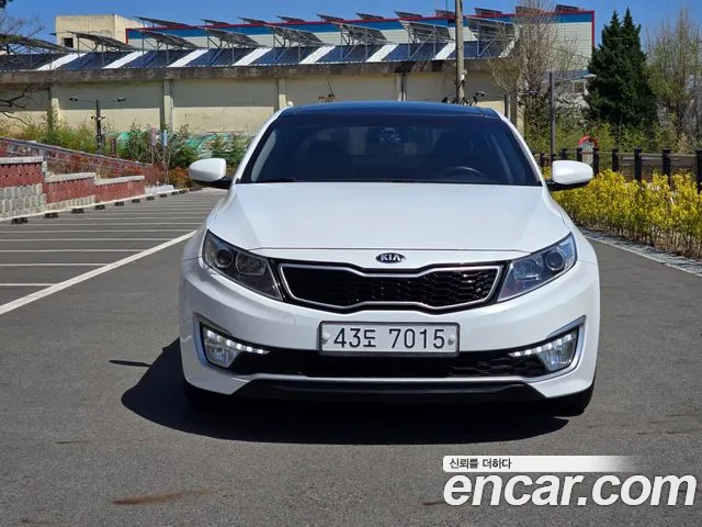 Kia K5 Hybrid