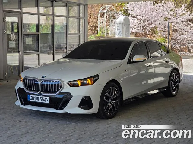 BMW 5 (G60) 520i M