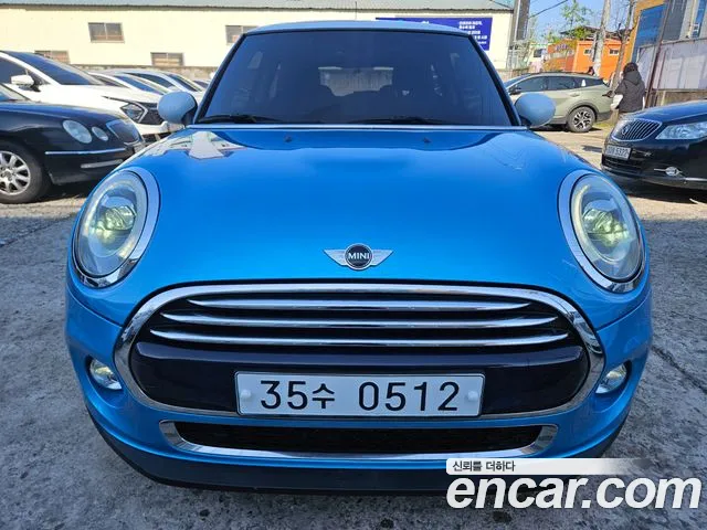 MINI Cooper D HIGH 3