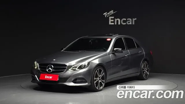 Mercedes-Benz E- W212 E220