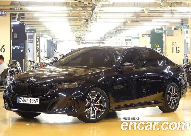 BMW 5 (G60) 520i