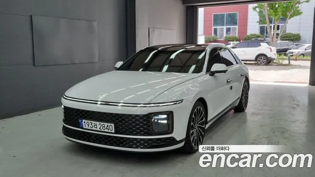 Hyundai Grandeur (GN7) 2.5 Gasoline 2WD