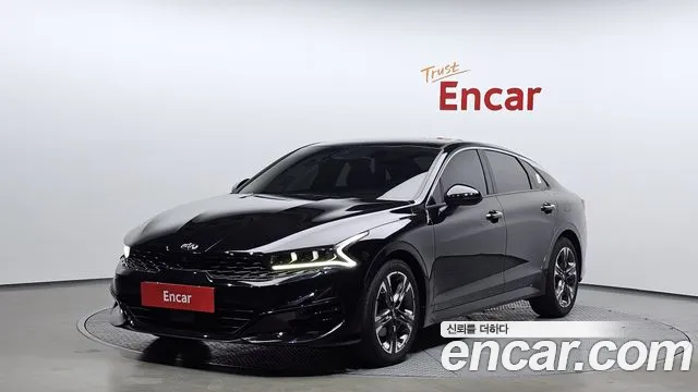 Kia K5 III 2.0 Signature