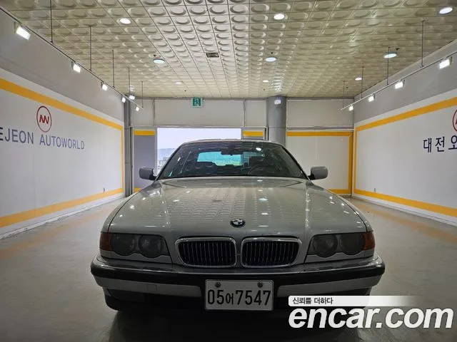 BMW 7 735iL E38