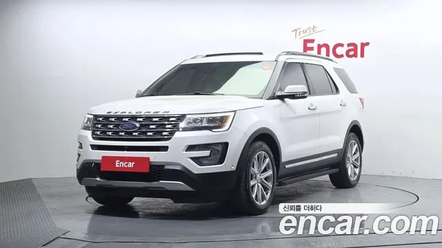 Ford Explorer 2.3 Limited 4WD 5