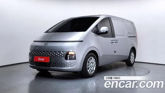 Hyundai Staria 3