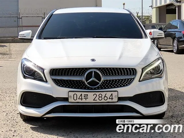 Mercedes-Benz CLA- C117 CLA220 AMG Line