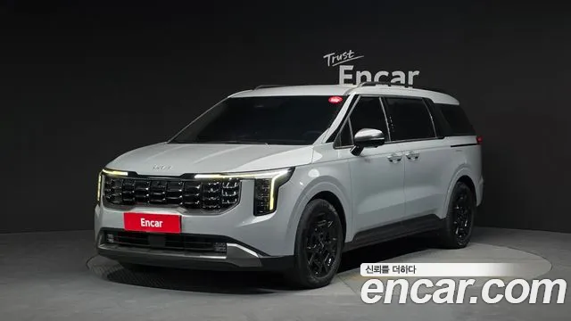Kia The New Carnival 4 9