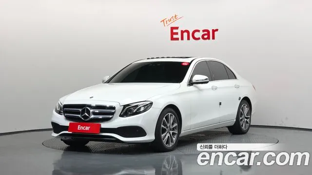 Mercedes-Benz E- W213 E300 4MATIC
